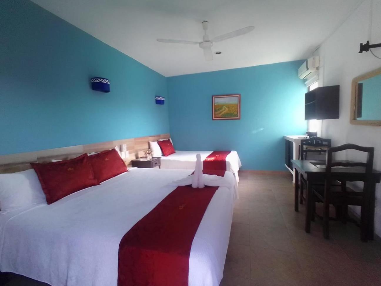 HOTEL ACUARIO